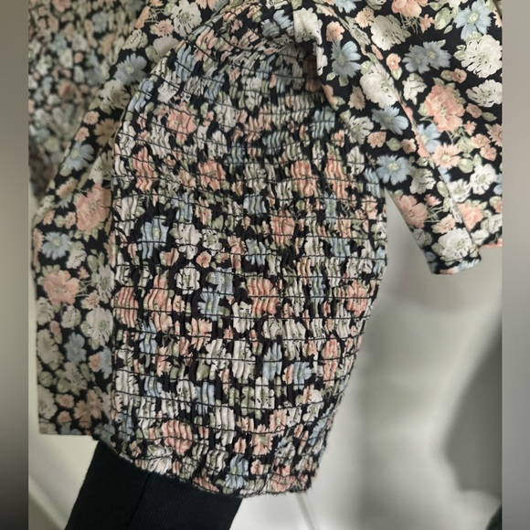 NWT! Levi’s LOUISE PUFF SLEEVE TOP - Picture 5 of 6